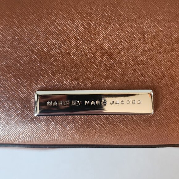 Marc Jacobs Satchel/Crossbody "LIKE NEW" - Picture 11 of 16